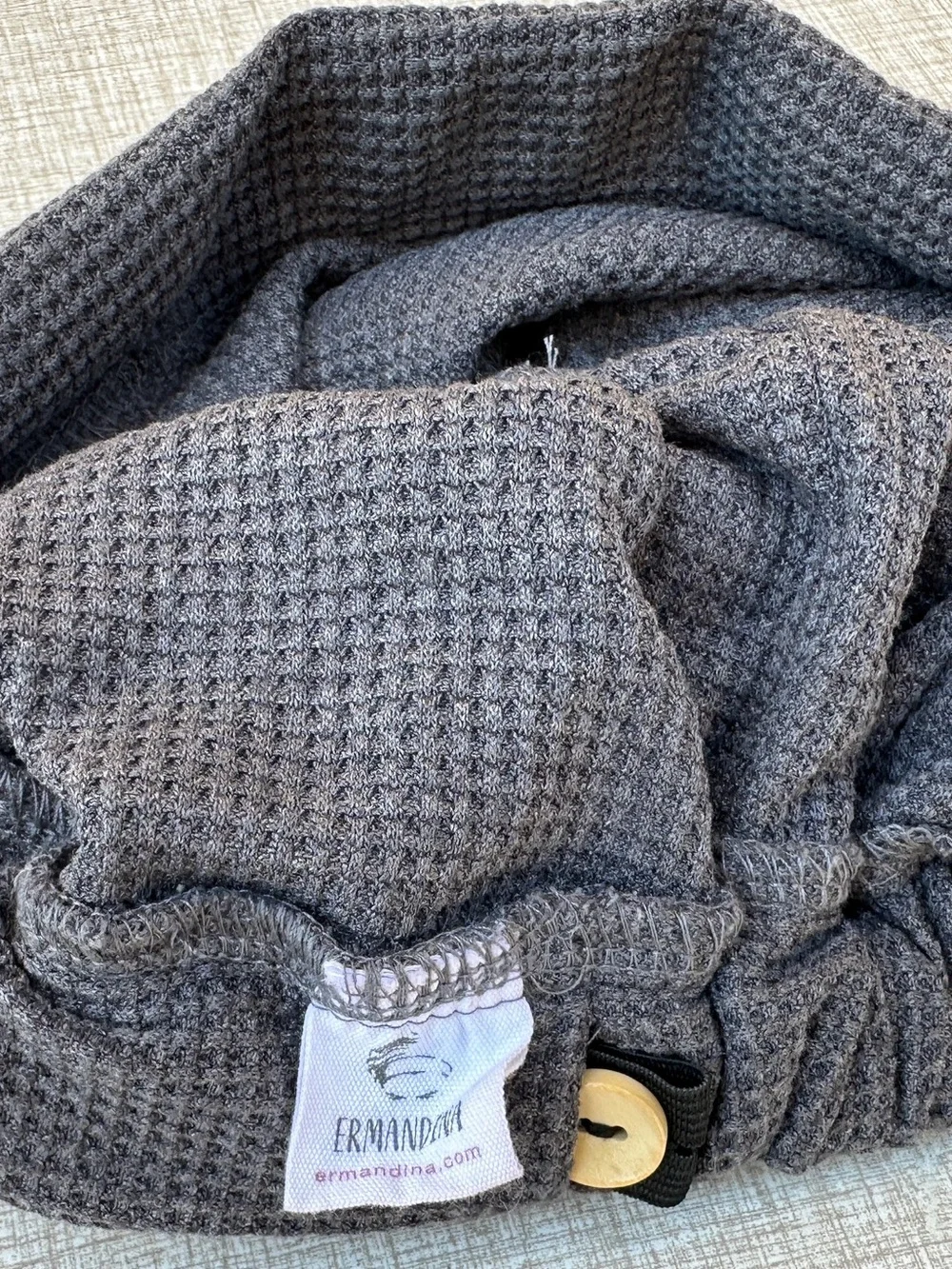 Ermandina comfortable gray